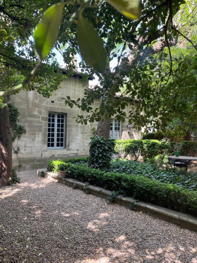 Face Au Palais Bed & Breakfast Avignon Exterior photo