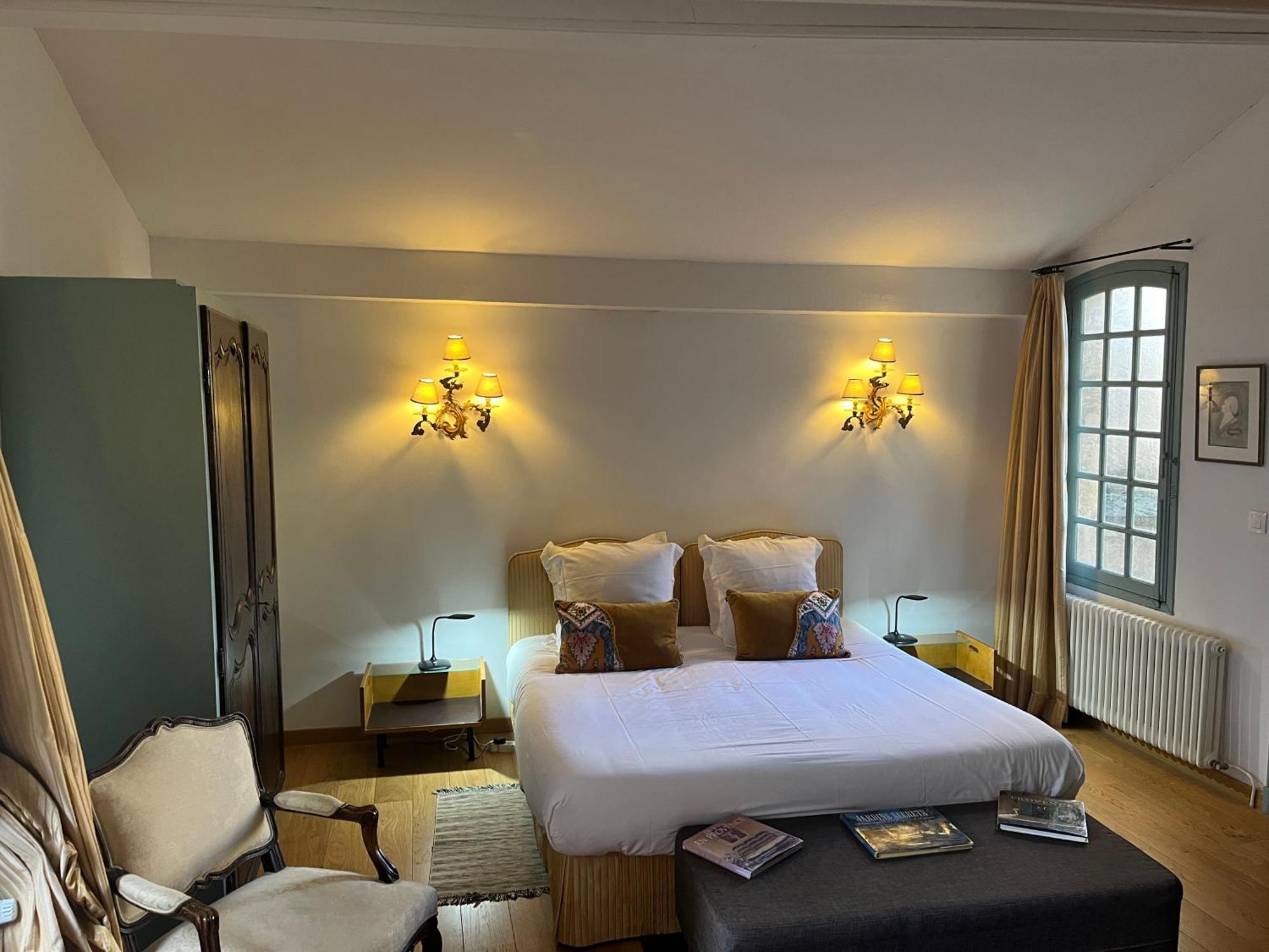 Face Au Palais Bed & Breakfast Avignon Exterior photo